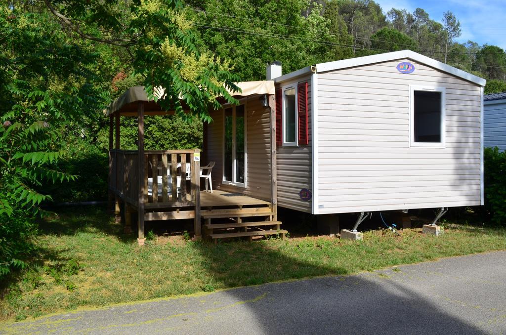 Camping La Vidaresse Hotel Sainte-Anastasie-sur-Issole Buitenkant foto